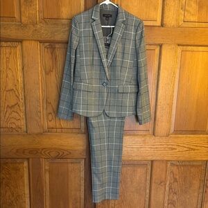 Ann Taylor Gray Plaid Blazer and Pants Set